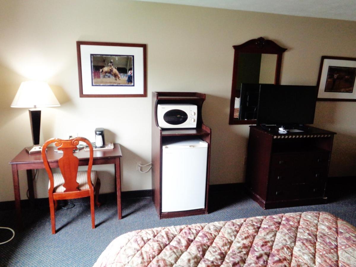 Fairgrounds Inn Du Quoin Exteriör bild