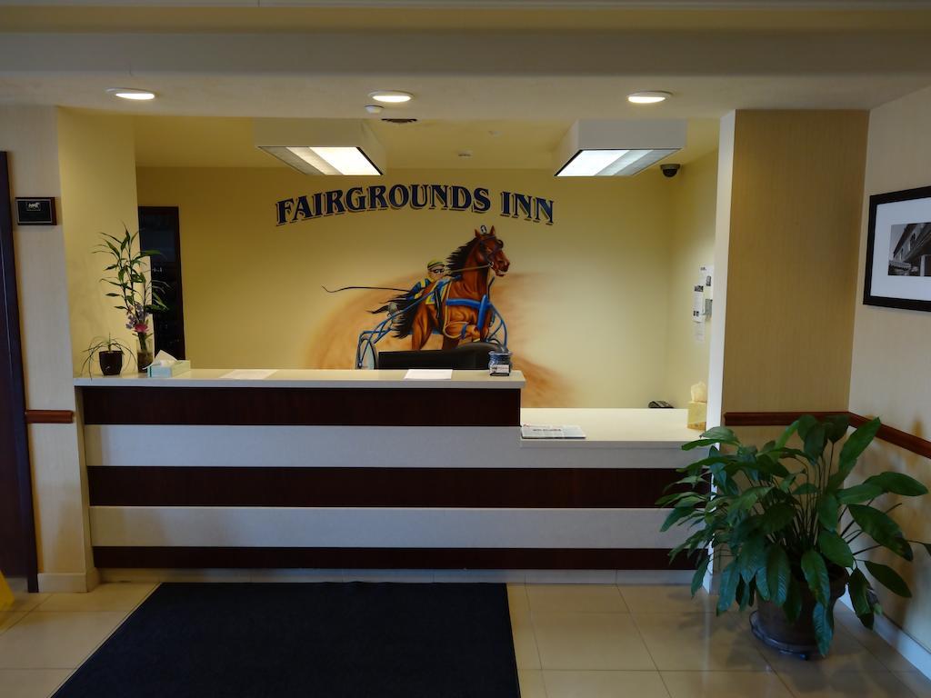 Fairgrounds Inn Du Quoin Exteriör bild